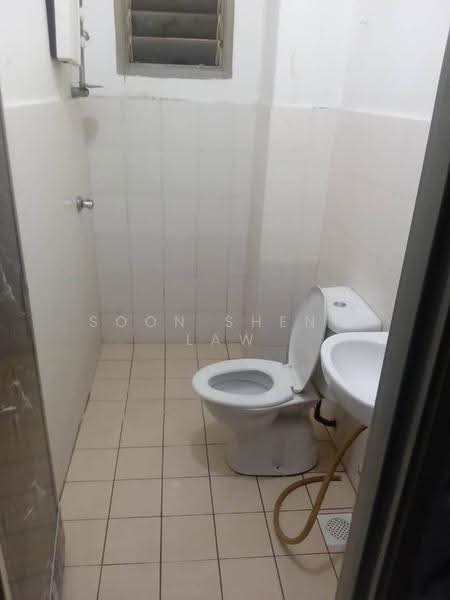Rumah Flat untuk Dijual di Sri Cempaka - Soon Sheng Law - Bathroom - PropertyGuru.com.my