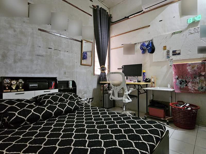 1-storey Terraced House for Sale in Taman Kulim Square (Lunas) - Jane Khor - Bedroom - PropertyGuru.com.my