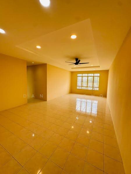 Flat for Sale at Seri Kembangan Apartment - Daniel Yong - Living Room - PropertyGuru.com.my