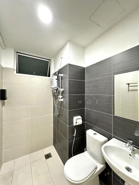 Apartment for Sale at Midori Green (Pangsapuri Hijauan) - Mars Hoe - Bathroom - PropertyGuru.com.my