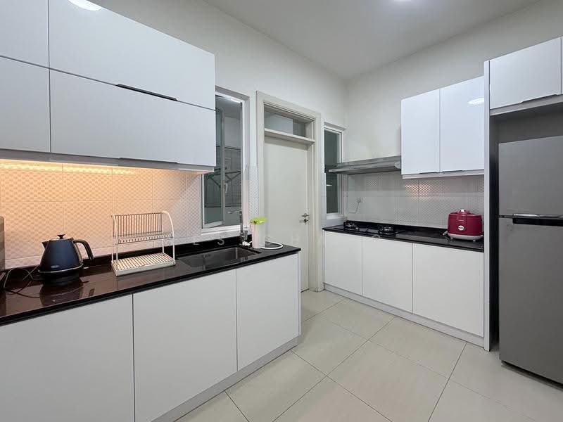 Kondominium untuk Disewa di Surian Residences - Wes Chang - Kitchen - PropertyGuru.com.my