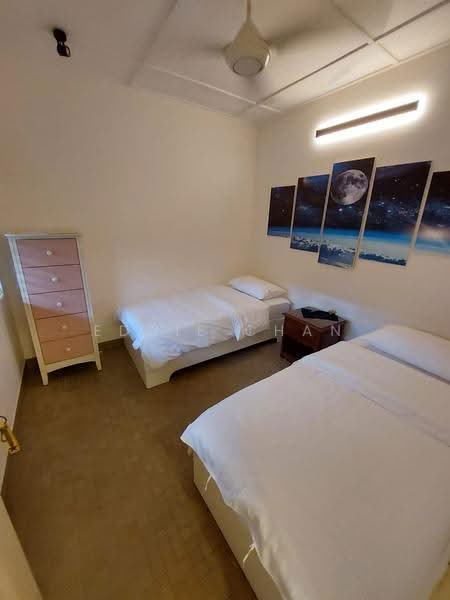 Bungalow House for Rent in Taman Hillview (Ulu Kelang) - Eddie Chan - Bedroom - PropertyGuru.com.my