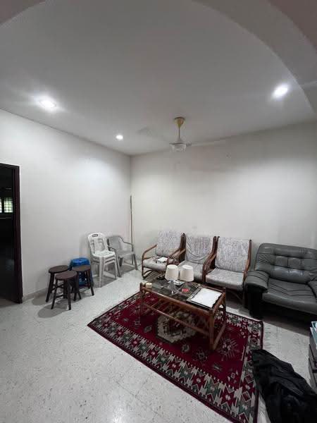 Rumah Teres 2-Tingkat untuk Dijual di SS19 (Subang Jaya) - RL Han - Living Room - PropertyGuru.com.my