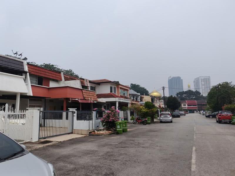 Rumah Teres 2-Tingkat untuk Dijual di Bandar Tun Razak (Cheras) - Jeno Poon - Exterior - PropertyGuru.com.my