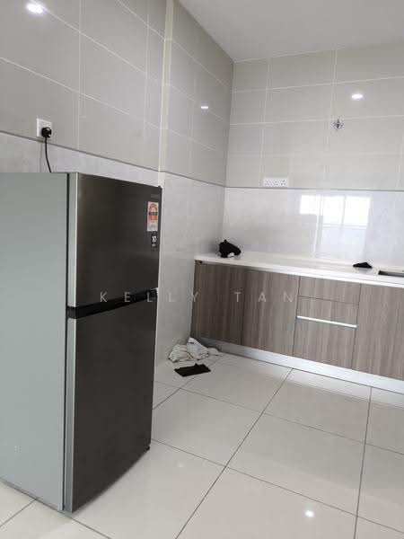 Service Residence for Rent at Paraiso Residence @ The Earth - Kelly Tan - Kitchen - PropertyGuru.com.my