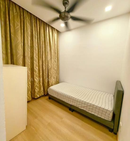 Service Residence for Sale at Diamond Regency - Annie How - Bedroom - PropertyGuru.com.my