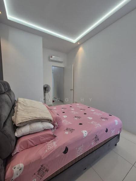 Rumah Kluster untuk Dijual di Taman Ekoflora (Johor Bahru) - Heng Hy - Bedroom - PropertyGuru.com.my