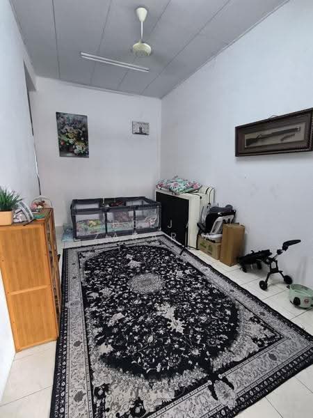 Rumah Teres untuk Dijual di Seremban (Negeri Sembilan) - Deeja Zakaria - Living Room - PropertyGuru.com.my