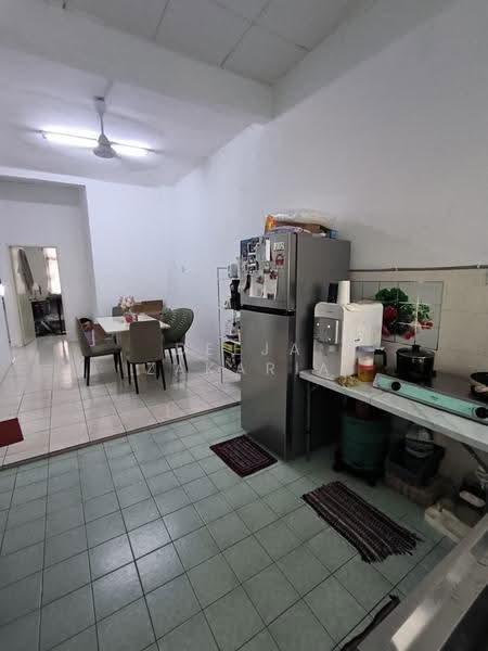 Rumah Teres untuk Dijual di Seremban (Negeri Sembilan) - Deeja Zakaria - Kitchen - PropertyGuru.com.my
