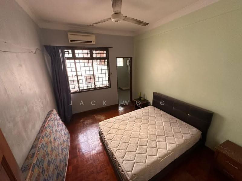 Rumah Teres 2-Tingkat untuk Dijual di Taman Sri Putri (Skudai) - Jack Wong - Bedroom - PropertyGuru.com.my