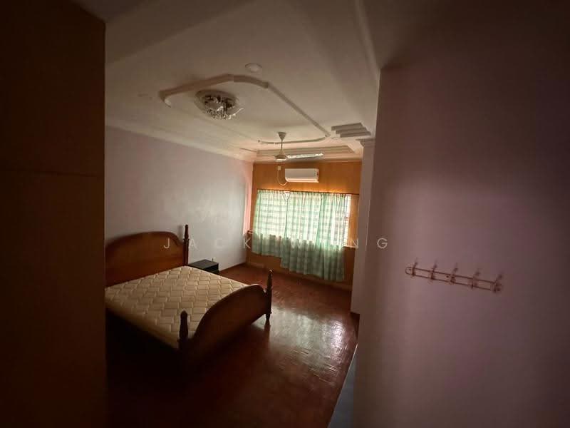 Rumah Teres 2-Tingkat untuk Dijual di Taman Sri Putri (Skudai) - Jack Wong - Bedroom - PropertyGuru.com.my