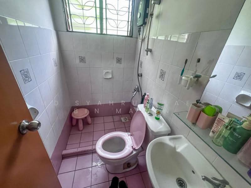2-storey Terraced House for Sale in Alam Damai (Cheras) - Md Syahrul Faez Bin Manan - Bathroom - PropertyGuru.com.my