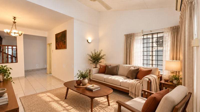 1.5-storey Terraced House for Sale in Bandar Kinrara (Selangor) - Shermaine Chan - Living Room - PropertyGuru.com.my