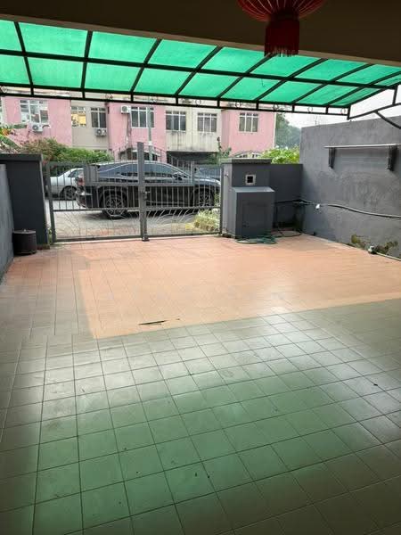 3-storey Terraced House for Sale in Taman D'Utama (Johor Bahru) - Ryan Tan - Exterior - PropertyGuru.com.my