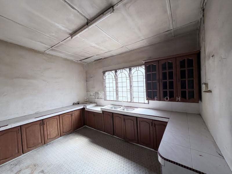 2-storey Terraced House for Sale in Taman Selatan (Klang) - Sebastian Yeoh - Kitchen - PropertyGuru.com.my