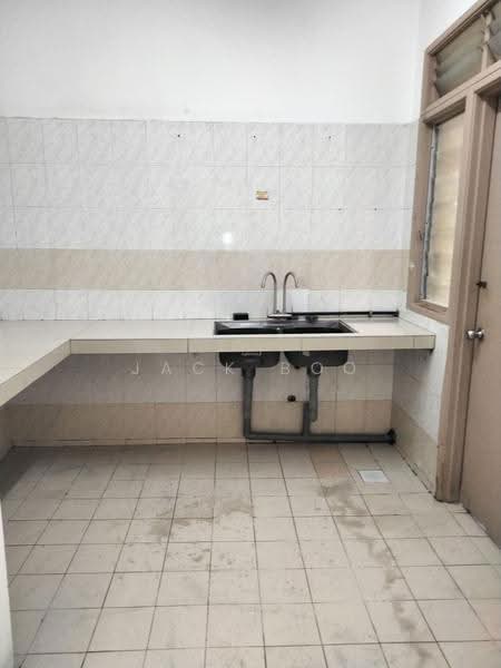 2-storey Terraced House for Rent in Bandar Botanic (Klang) - Jack Boo - Kitchen - PropertyGuru.com.my