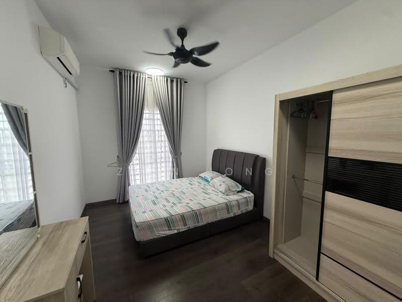 Pangsapuri untuk Disewa di Residensi Pauh Permai - Zhen Hong - Bedroom - PropertyGuru.com.my
