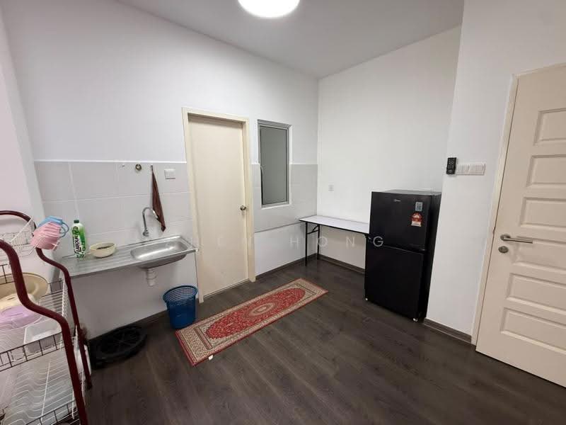 Pangsapuri untuk Disewa di Residensi Pauh Permai - Zhen Hong - Kitchen - PropertyGuru.com.my