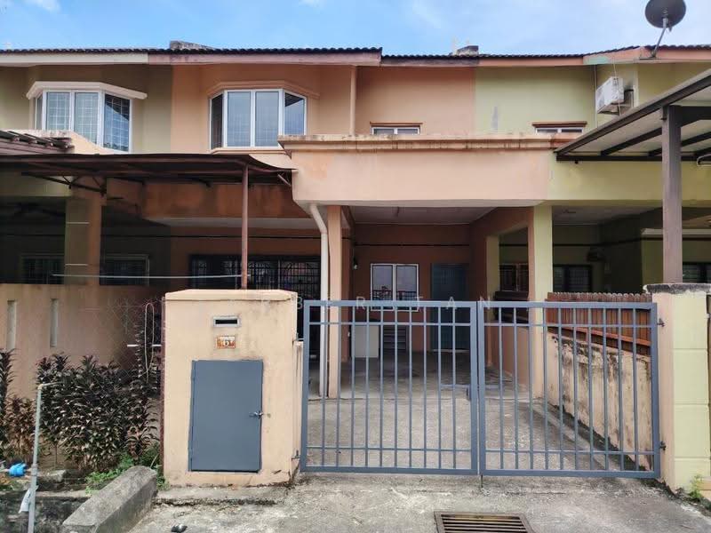 Rumah Teres untuk Disewa di Kajang (Selangor) - Tabber Tan - Exterior - PropertyGuru.com.my