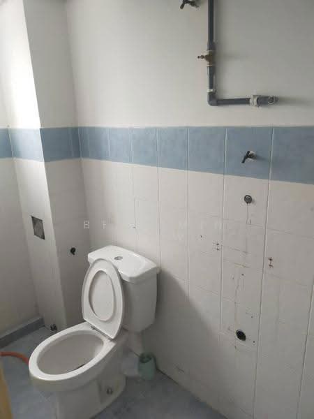 Shop / Office for Rent in Saujana Impian (Kajang) - Benjamin Siew - Bathroom - PropertyGuru.com.my