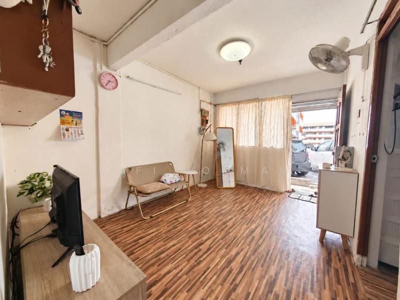 Flat for Sale at Flat Taman Ungku Tun Aminah - Sufi Norman - Living Room - PropertyGuru.com.my