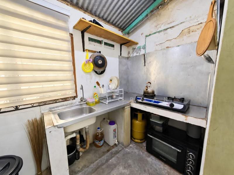 Flat for Sale at Flat Taman Ungku Tun Aminah - Sufi Norman - Kitchen - PropertyGuru.com.my