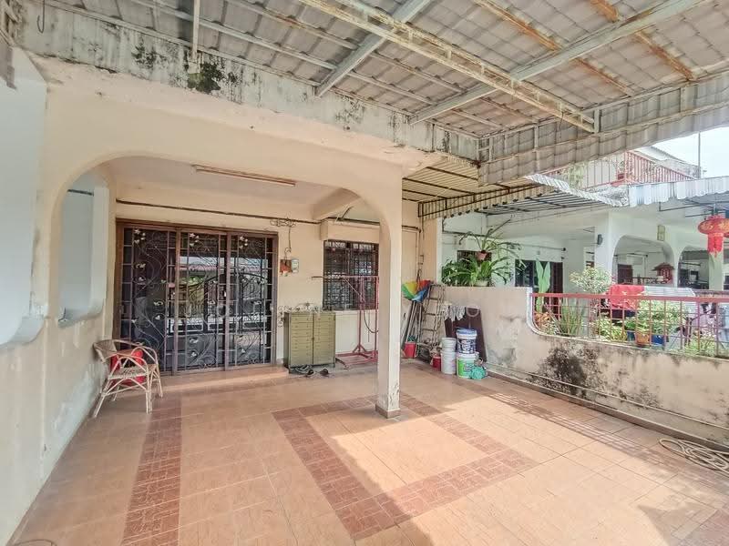 2-storey Terraced House for Sale in Bandar Baru Menglembu (Menglembu) - Joline YEOW - Exterior - PropertyGuru.com.my