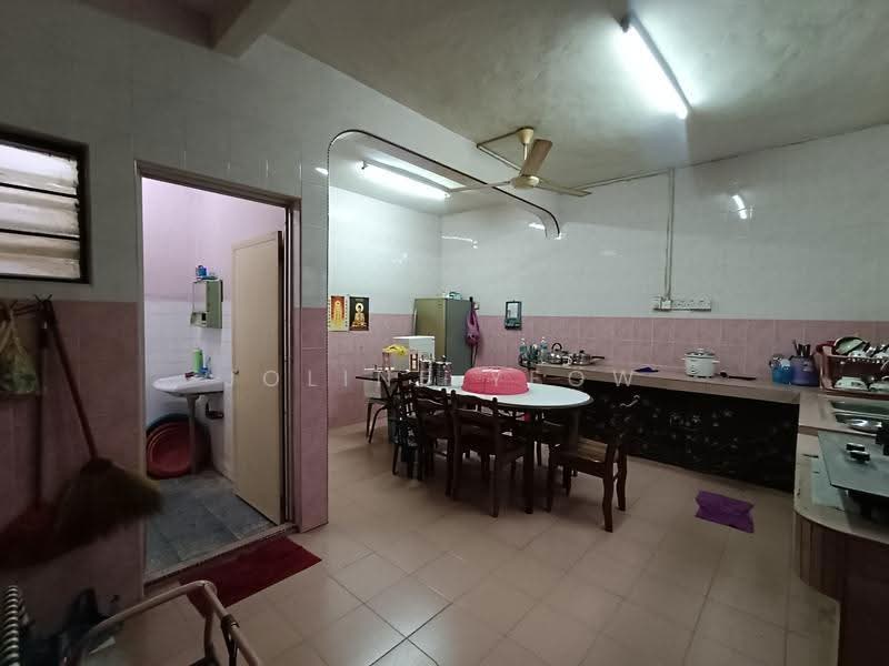 2-storey Terraced House for Sale in Bandar Baru Menglembu (Menglembu) - Joline YEOW - Kitchen - PropertyGuru.com.my