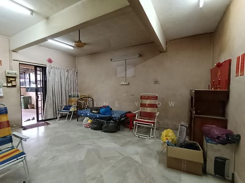 2-storey Terraced House for Sale in Bandar Baru Menglembu (Menglembu) - Joline YEOW - Living Room - PropertyGuru.com.my