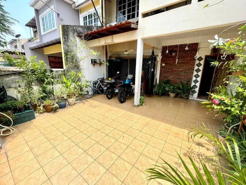 Rumah Teres 2-Tingkat untuk Dijual di Taman Sri Watan (Ampang) - Hazeman Omar - Exterior - PropertyGuru.com.my