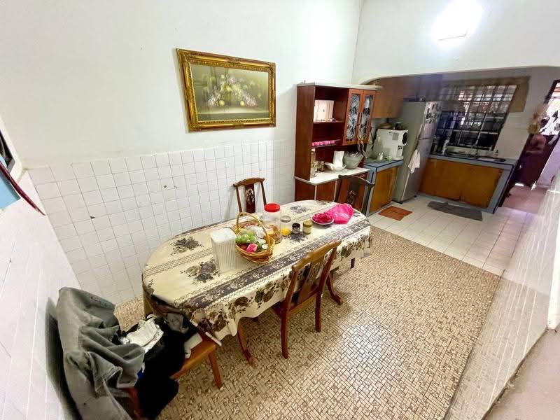 Rumah Teres 2-Tingkat untuk Dijual di Taman Sri Watan (Ampang) - Hazeman Omar - Kitchen - PropertyGuru.com.my