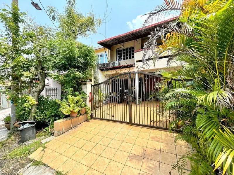 Rumah Teres 2-Tingkat untuk Dijual di Taman Sri Watan (Ampang) - Hazeman Omar - Exterior - PropertyGuru.com.my