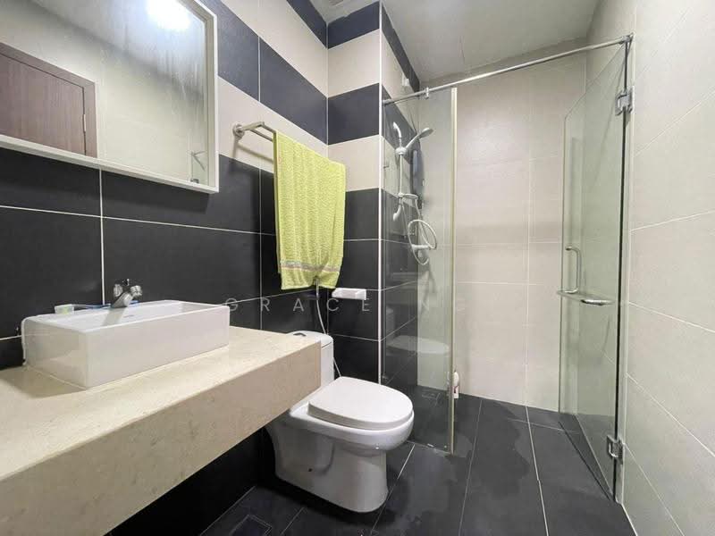 Kediaman Servis untuk Dijual di D'Secret Garden (Pangsapuri Kempas Indah) - Grace Ng - Bathroom - PropertyGuru.com.my