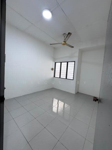1-storey Terraced House for Sale in Taman Maju (Sri Gading) - Marcus Tey - Interior - PropertyGuru.com.my