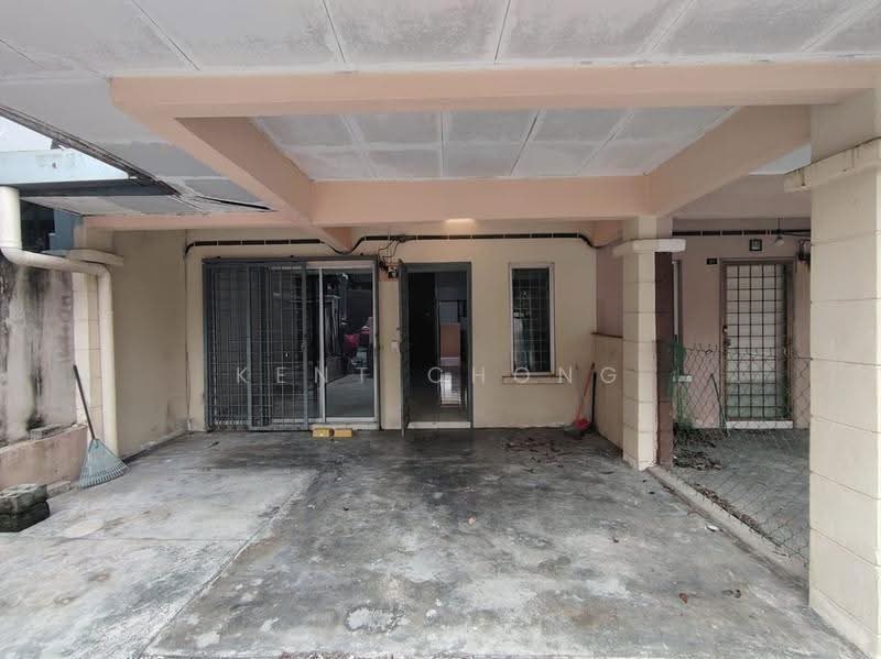 2-storey Terraced House for Sale in Taman Puncak Jalil (Seri Kembangan) - Kent Chong - Exterior - PropertyGuru.com.my