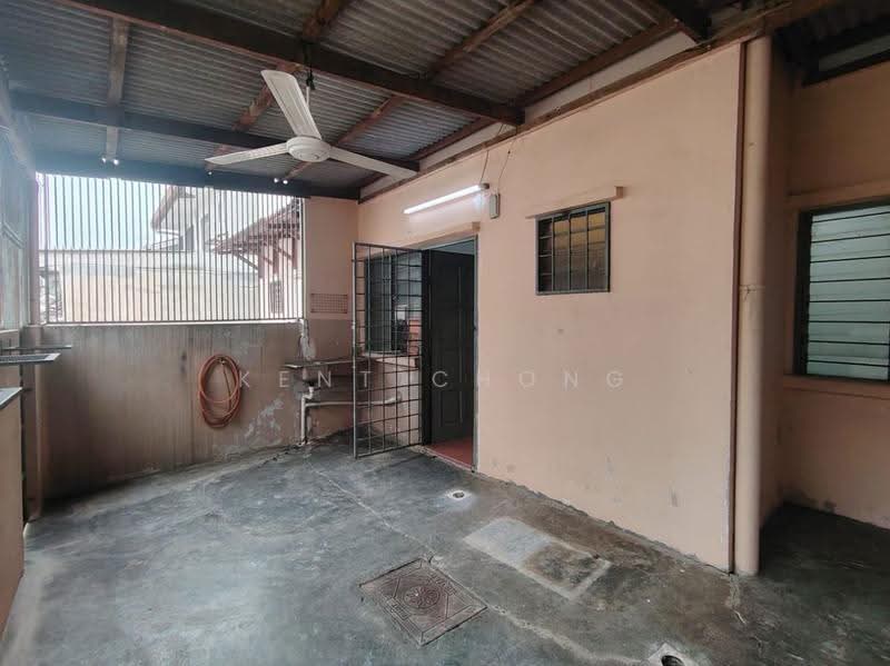 2-storey Terraced House for Sale in Taman Puncak Jalil (Seri Kembangan) - Kent Chong - Exterior - PropertyGuru.com.my