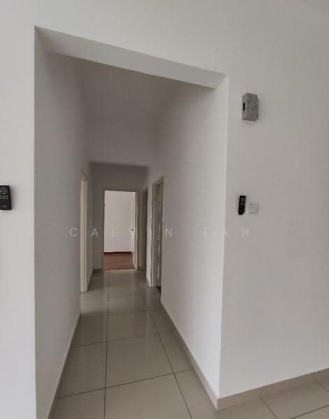 Condominium for Sale at Zeta Deskye (Alam Saujana) - Calvin Tan - Corridor - PropertyGuru.com.my