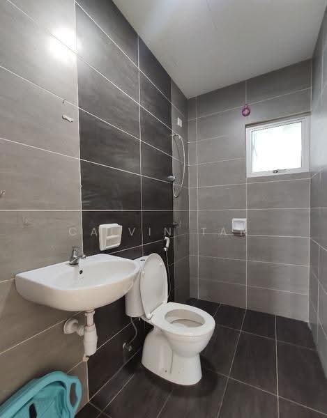 Condominium for Sale at Zeta Deskye (Alam Saujana) - Calvin Tan - Bathroom - PropertyGuru.com.my