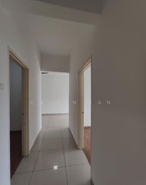 Condominium for Sale at Zeta Deskye (Alam Saujana) - Calvin Tan - Corridor - PropertyGuru.com.my