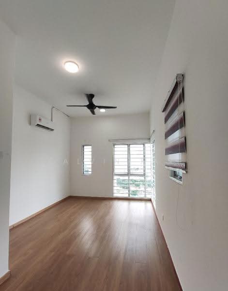 Condominium for Sale at Zeta Deskye (Alam Saujana) - Calvin Tan - Living Room - PropertyGuru.com.my
