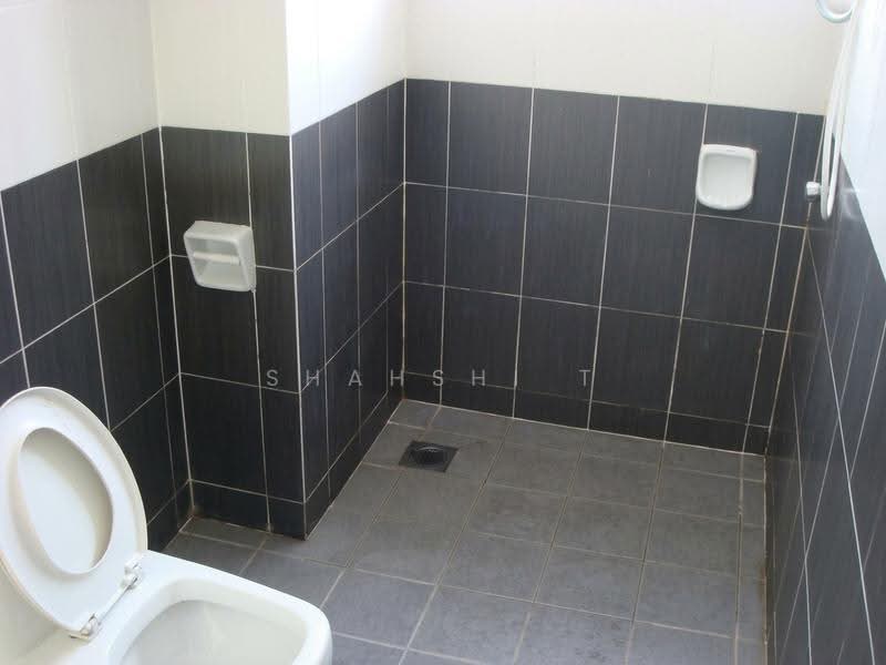 Kondominium untuk Disewa di Kelana Sentral - Shahshi T - Bathroom - PropertyGuru.com.my