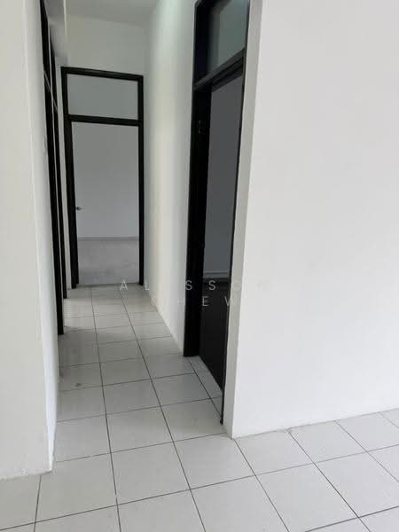 Apartment for Sale at Gelugor - Alisson Chew - Corridor - PropertyGuru.com.my