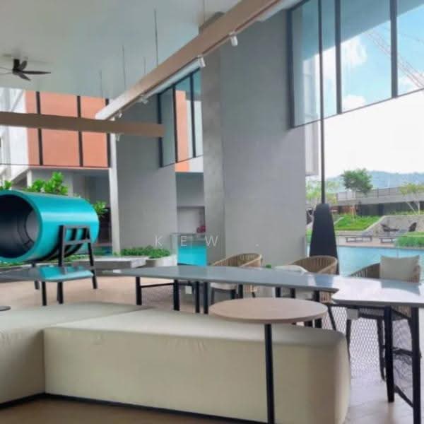 Kediaman Servis untuk Dijual di Emerald 9 - Kew . - Lobby - PropertyGuru.com.my