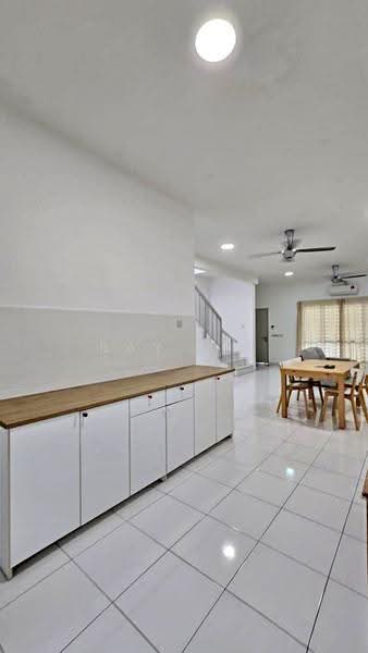 Rumah Teres 2-Tingkat untuk Disewa di Seksyen U13 (Setia Alam) - Ray Lee - Dining Room - PropertyGuru.com.my