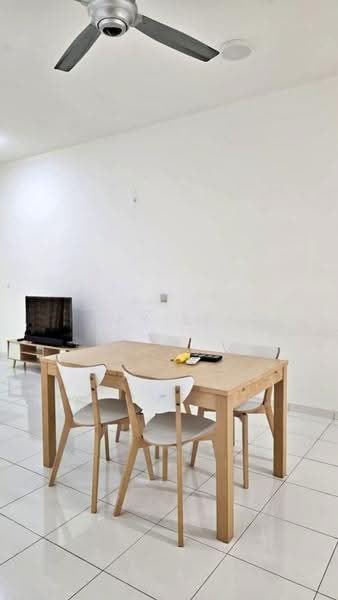 Rumah Teres 2-Tingkat untuk Disewa di Seksyen U13 (Setia Alam) - Ray Lee - Dining Room - PropertyGuru.com.my