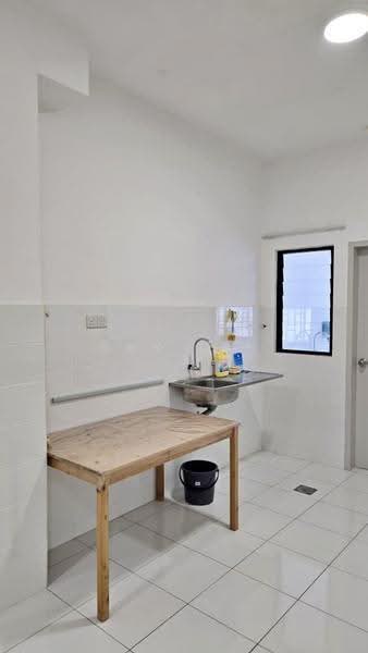 Rumah Teres 2-Tingkat untuk Disewa di Seksyen U13 (Setia Alam) - Ray Lee - Kitchen - PropertyGuru.com.my