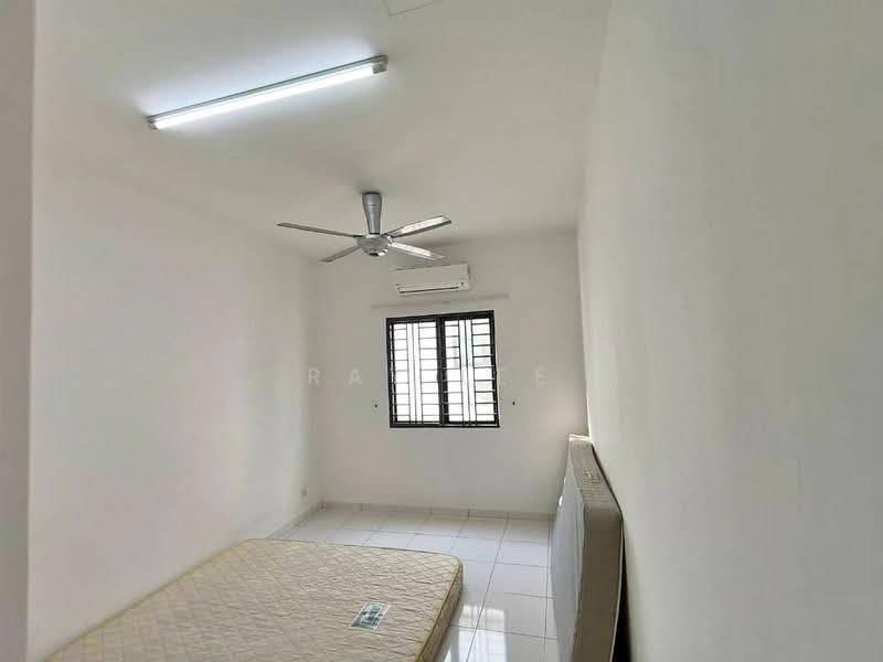 Rumah Teres 2-Tingkat untuk Disewa di Seksyen U13 (Setia Alam) - Ray Lee - Bedroom - PropertyGuru.com.my