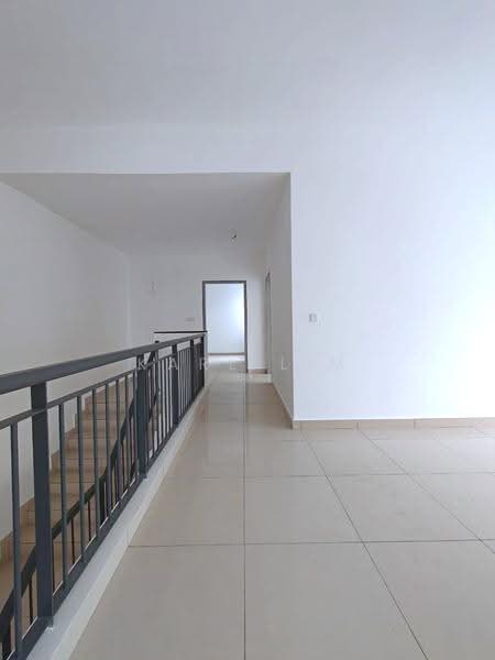 Cluster House for Sale in Taman Glenmarie (Johor Bahru) - Karl Lim - Corridor - PropertyGuru.com.my