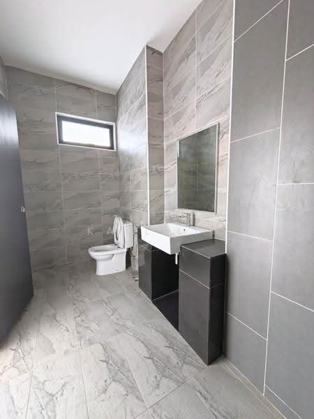 Cluster House for Sale in Taman Glenmarie (Johor Bahru) - Karl Lim - Bathroom - PropertyGuru.com.my
