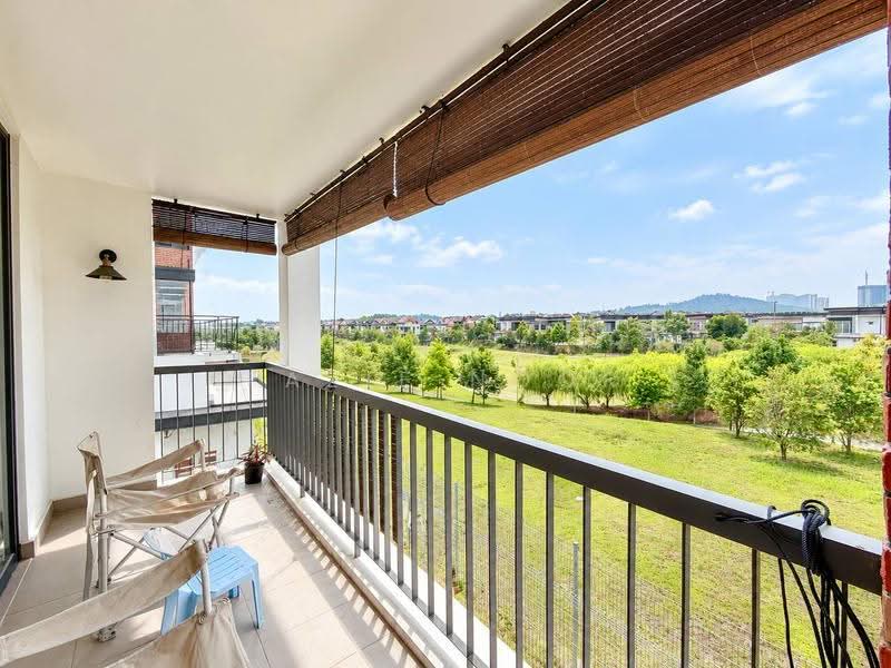 Semi-Detached House for Sale in Semenyih (Selangor) - Fazie Noor - Balcony - PropertyGuru.com.my